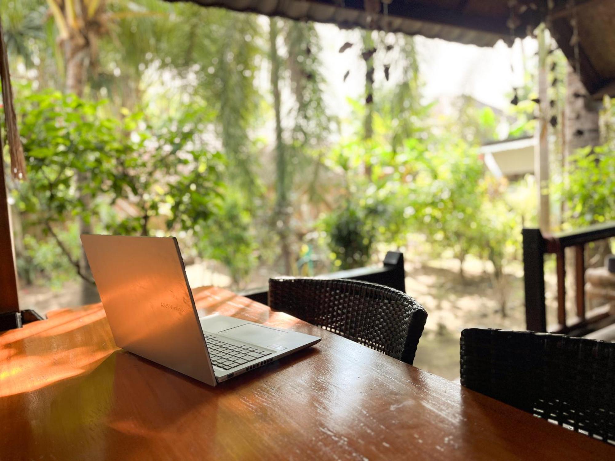 Little Bear Bungalows Gili Air Ngoại thất bức ảnh