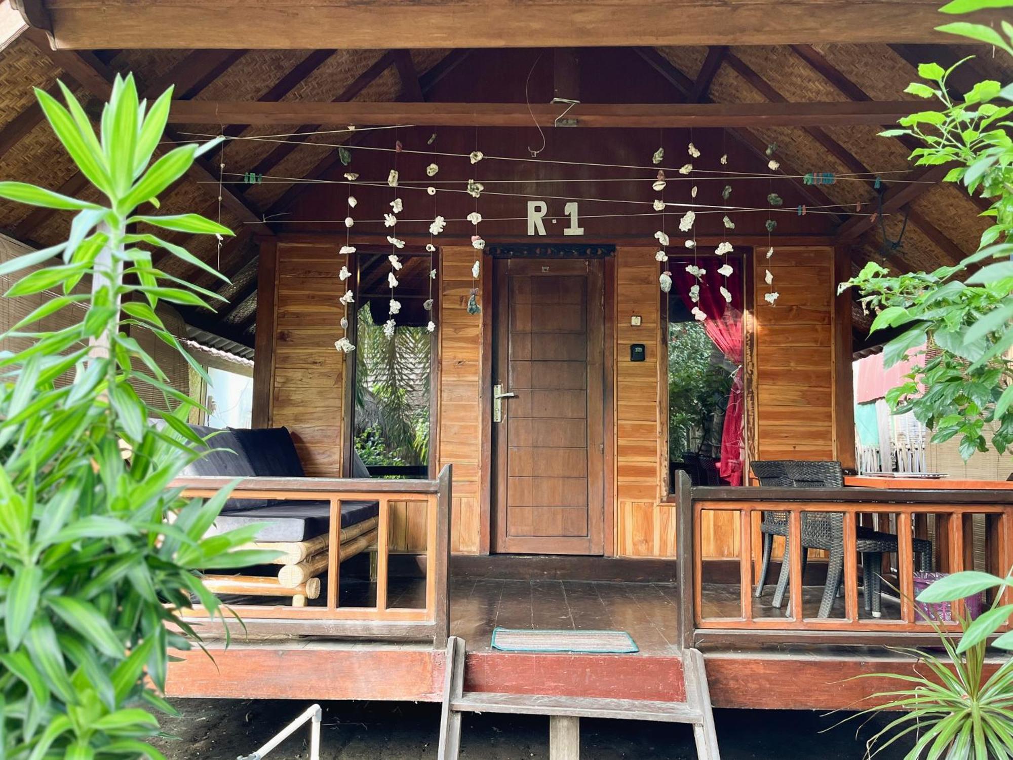 Little Bear Bungalows Gili Air Ngoại thất bức ảnh