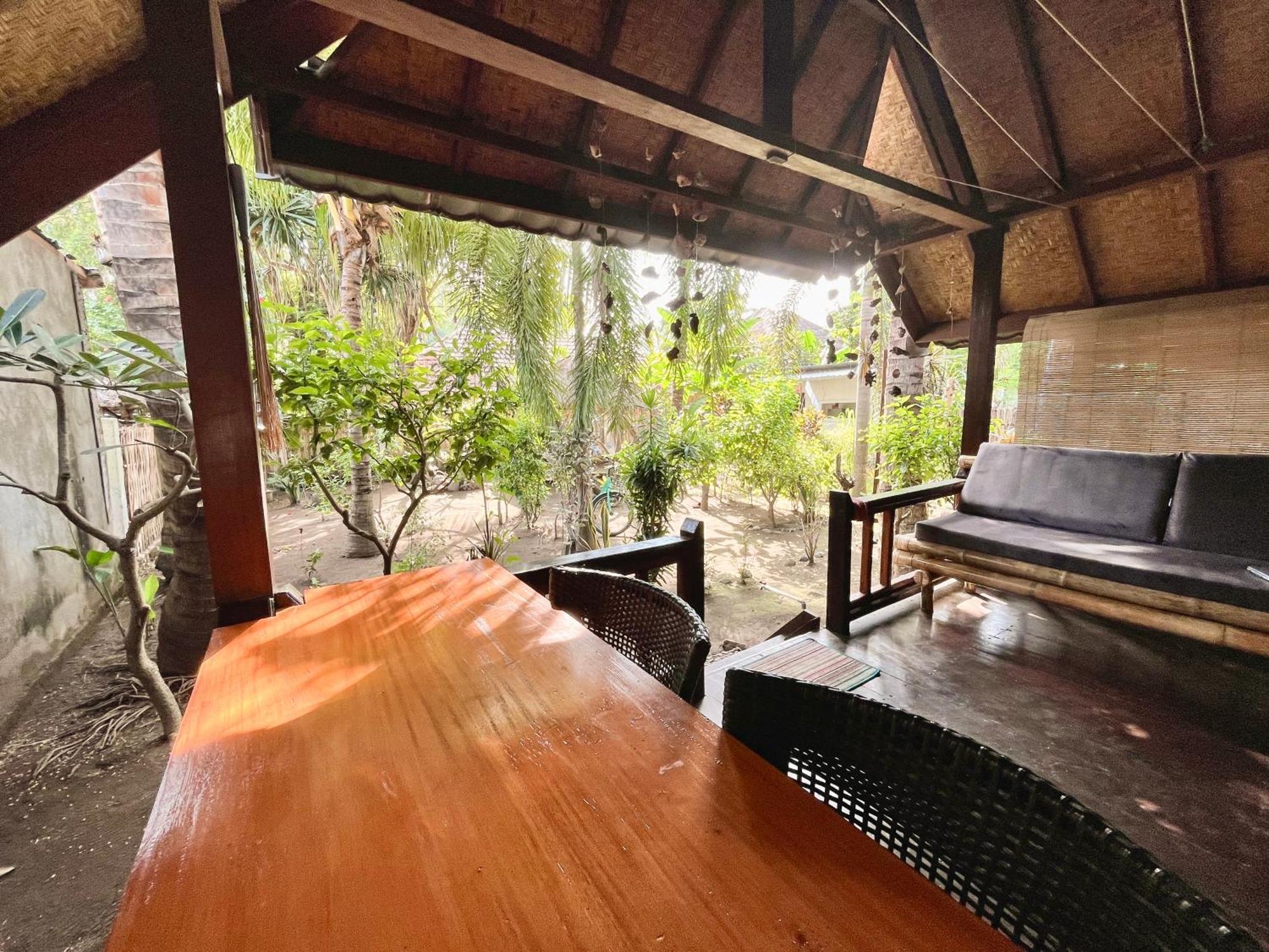 Little Bear Bungalows Gili Air Ngoại thất bức ảnh